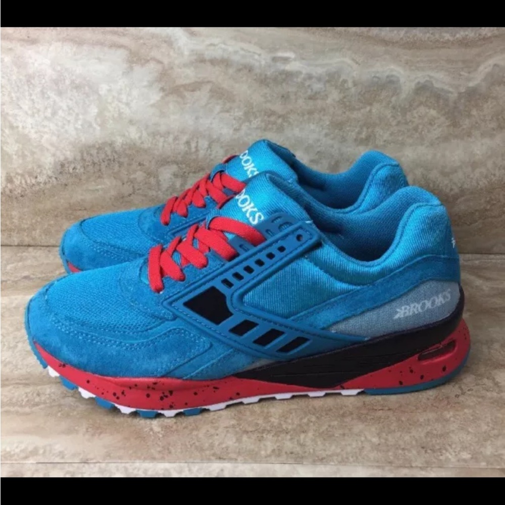 Brooks Heritage City Regent Sneakers Running Shoes Blue Red White size 7